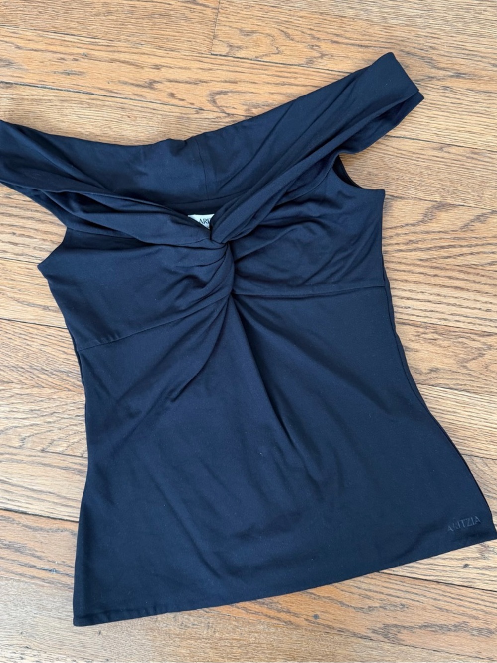 Aritzia Black One-Shoulder Twist-Front Tank Top